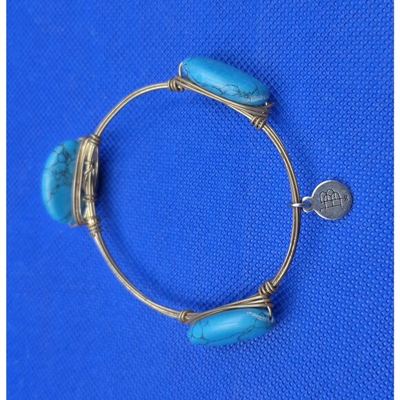 Bourbon and Bowties Turquoise Copper Wire Bangle Bracelet 2.5" Diameter - Picture 2 of 7